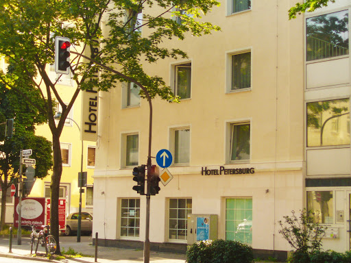 Hotel Petersburg GmbH