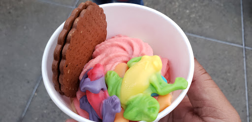 Frozen Yogurt Shop «Peaks Frozen Yogurt Bar», reviews and photos, 15600 NE 8th St, Bellevue, WA 98008, USA