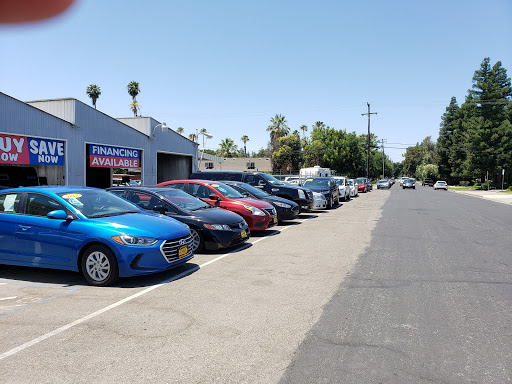 Used Car Dealer «Eddies Auto World», reviews and photos, 4889 N Blackstone Ave, Fresno, CA 93726, USA