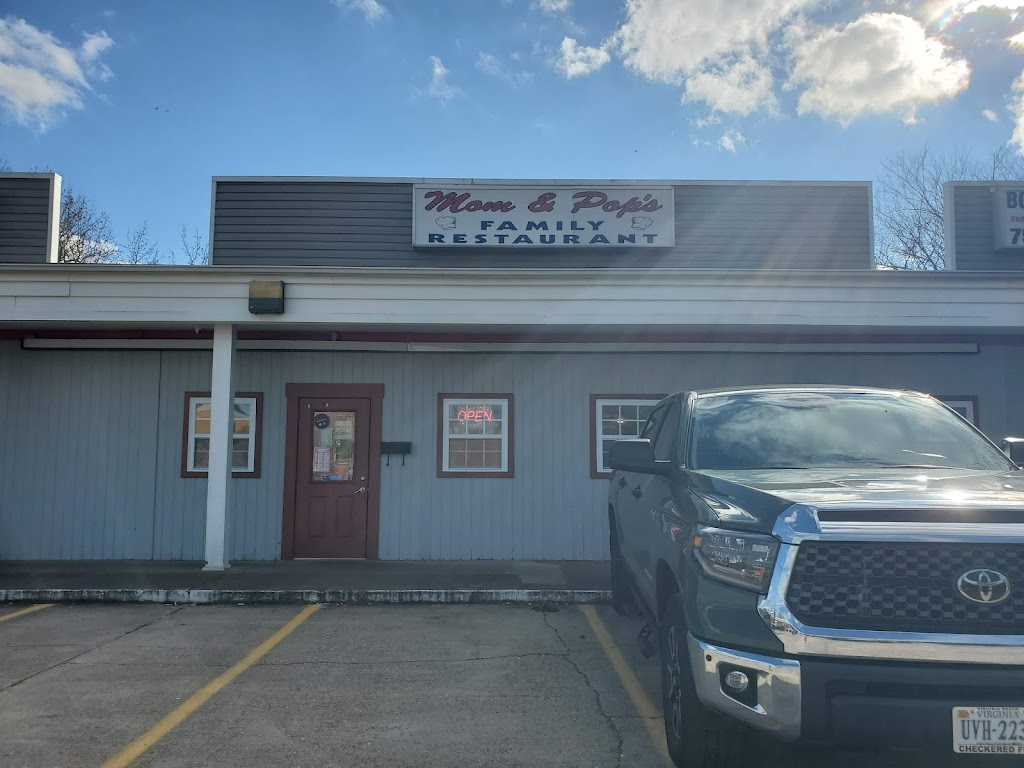 Mom & Pops Family Restaurant 23503