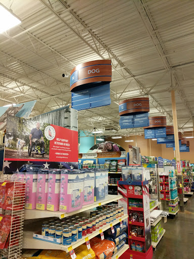 Pet Supply Store «PetSmart», reviews and photos, 1072 Bullsboro Dr, Newnan, GA 30265, USA