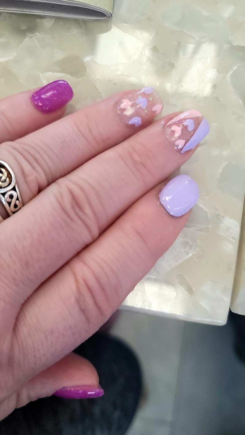Quincy's Best Nail Salon Spots [2025 Guide]