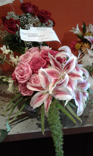 Florist «Flowers By Roger», reviews and photos, 1210 Manchester Ave, Middletown, OH 45042, USA