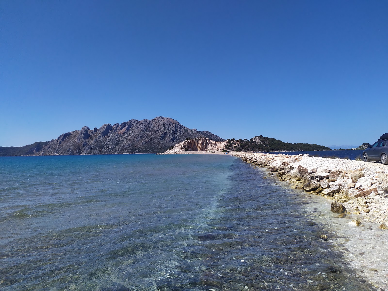 Foto von Paliopotamos beach mit geräumige bucht