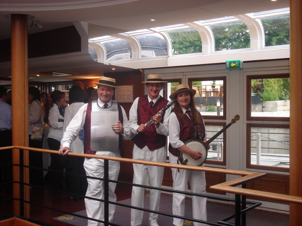 Photo n° 5 de l'avis de Orchestre.e fait le 23/03/2018 à 00:32