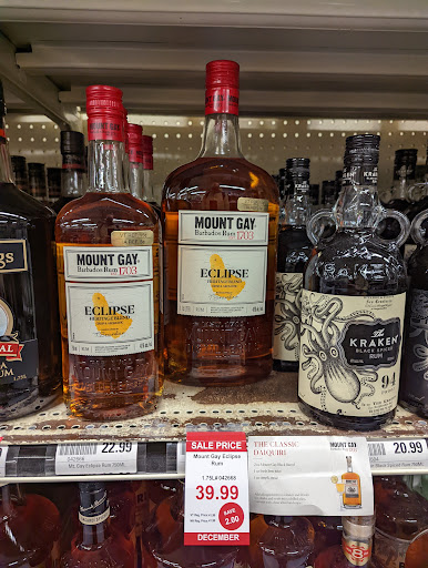 Liquor Store «Beverage Warehouse», reviews and photos, 1 East St, Winooski, VT 05404, USA