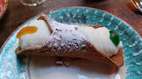 Cannolo du Restaurant sicilien Les Amis Des Messina à Paris - n°8