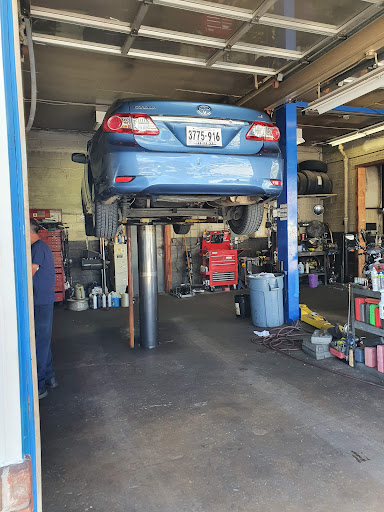 Auto Repair Shop «Padonia Auto Service», reviews and photos, 9712 York Rd, Cockeysville, MD 21030, USA