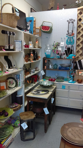 Thrift Store «County Line Thrift Store», reviews and photos, 4130 Charles Hardy Pkwy, Dallas, GA 30157, USA