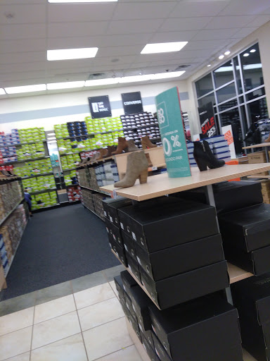 Shoe Store «Rack Room Shoes», reviews and photos, 3017 Market Center Drive, Morrisville, NC 27560, USA