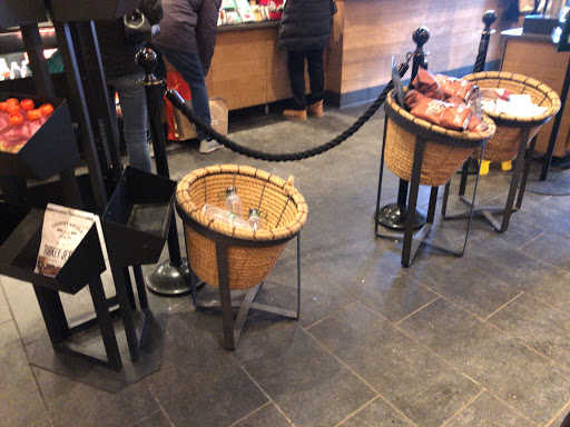 Coffee Shop «Starbucks», reviews and photos, 400 Evergreen Ct, Central Valley, NY 10917, USA