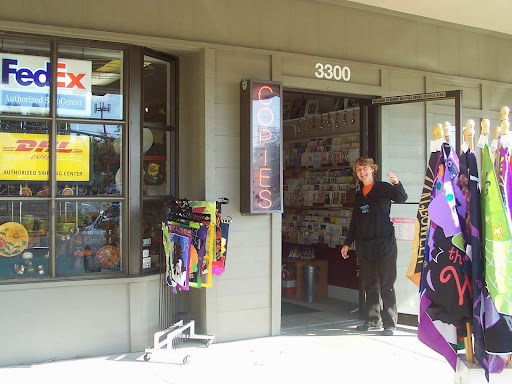 Shipping Service «Postal Works», reviews and photos, 3300 NW 185th Ave, Portland, OR 97229, USA