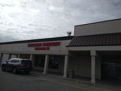 Home Improvement Store «Bargain Outlet», reviews and photos, 2433 E Dublin Granville Rd, Columbus, OH 43229, USA