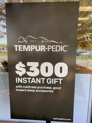 Mattress Store «Mattress Firm Reading Southeast», reviews and photos, 4691 Perkiomen Ave, Reading, PA 19606, USA