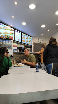 Atmosphère du Kebab Delice De Neuilly (since 2002) à Neuilly-sur-Seine - n°1