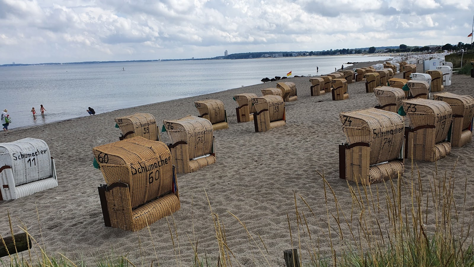 Foto de Haffkrug strand - lugar popular entre os apreciadores de relaxamento