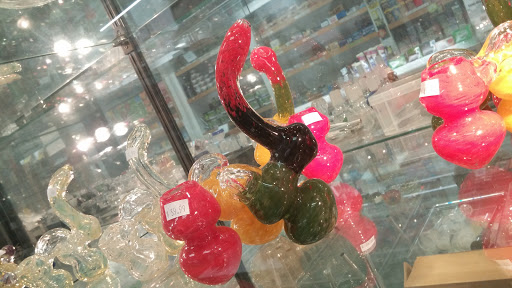 Tobacco Shop «Smoke & Cigar Inc», reviews and photos, 12443 116th Ave NE, Kirkland, WA 98034, USA