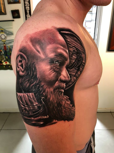 Tattoo Shop «13 Daggers Tattoo Studio», reviews and photos, 2130 Fort Campbell Blvd suite c, Clarksville, TN 37042, USA