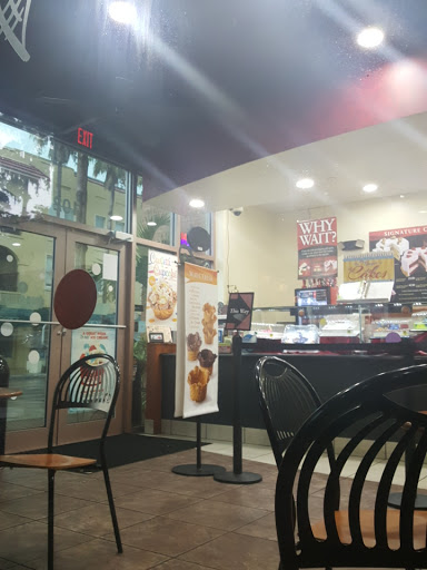 Ice Cream Shop «Cold Stone Creamery», reviews and photos, 100 Main St #102, Safety Harbor, FL 34695, USA