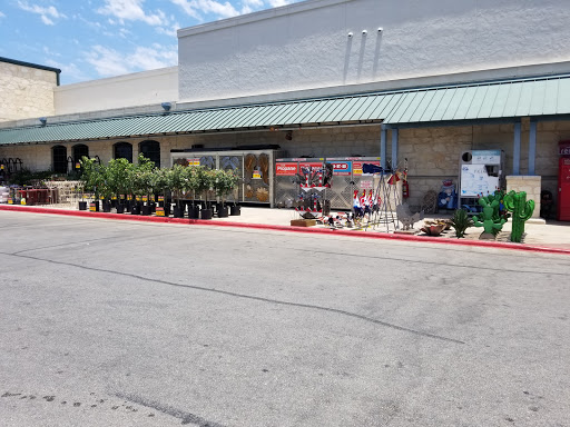 Grocery Store «H-E-B Grocery», reviews and photos, 300 Main St, Kerrville, TX 78028, USA