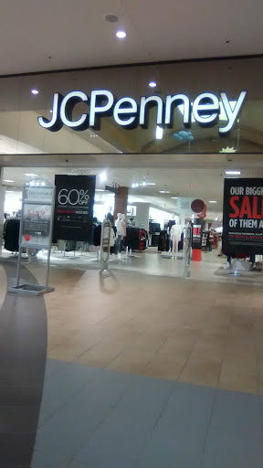 Shopping Mall «Spotsylvania Towne Centre», reviews and photos, 137 Spotsylvania Mall Dr, Fredericksburg, VA 22407, USA