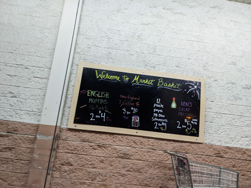 Shopping Mall «Stadium Plaza Shopping Center», reviews and photos, 10 Main St, Tewksbury, MA 01876, USA