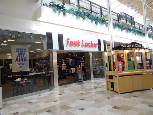 Foot Locker, 184 Exton Square Mall, Exton, PA 19341, USA, 