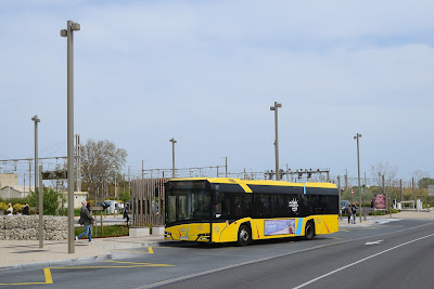 Arrêt de bus (PEM) - Gare SNCF (1, 2, 3, 8, 10, 12, 13, 20, 21, 22, 23, 915) à Sète
