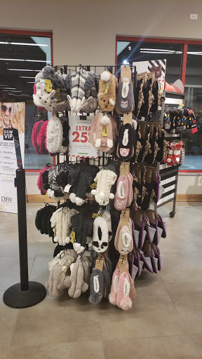 Shoe Store «DSW Designer Shoe Warehouse», reviews and photos, 8400 Factory Shops Blvd #400, Jeffersonville, OH 43128, USA