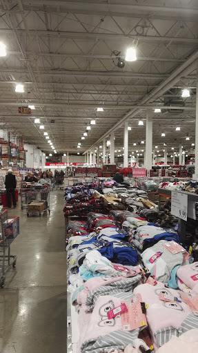 Shopping Mall «Fashion Centre at Pentagon City», reviews and photos, 1100 S Hayes St, Arlington, VA 22202, USA