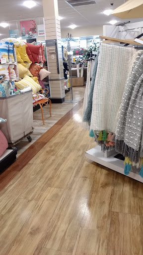 Home Goods Store «HomeGoods», reviews and photos, 20111 US-19, Cranberry Twp, PA 16066, USA