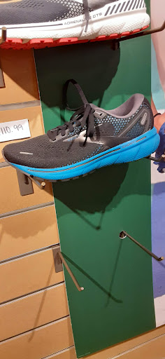 Camping Store «REI», reviews and photos, 63 W Aylesbury Rd, Timonium, MD 21093, USA