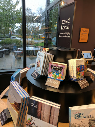 Book Store «Amazon Books», reviews and photos, 4601 26th Ave NE, Seattle, WA 98105, USA