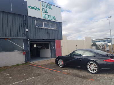 Classic car detailing à La Roche-Blanche