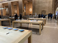 Apple Grand Central - Photo 4 - Car repair in New York, NY, Manhattan