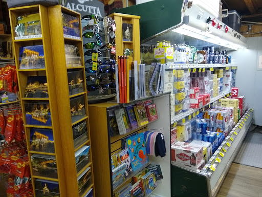 Grocery Store «Roche Harbor Grocery Store», reviews and photos, 248 Reuben Memorial Dr, Friday Harbor, WA 98250, USA