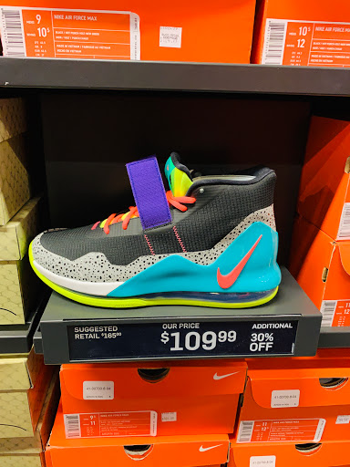 Sportswear Store «Nike Factory Store», reviews and photos, 300 Artisan Way, Somerville, MA 02145, USA