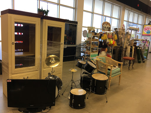 Thrift Store «Goodwill Central Texas - Lakeway», reviews and photos, 1901 RR 620 South, Lakeway, TX 78734, USA