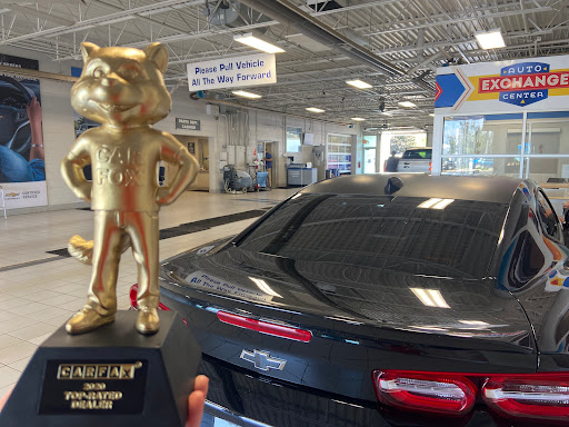 Car Dealer «Vic Canever Chevrolet», reviews and photos, 3000 Owen Rd, Fenton, MI 48430, USA
