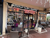 Atmosphère du Restaurant L’AVENTURA à Saint-Nom-la-Bretèche - n°5