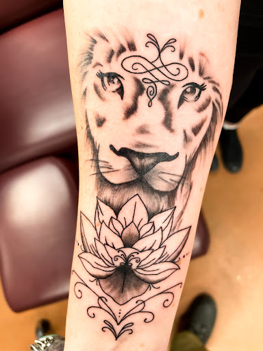 Explore hermes tattoo ideas, creative tattoo ideas in Mandan, available at ten32ink - tattoos