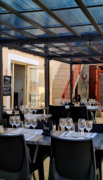 Atmosphère du Restaurant Les Chevaliers de Malte à Nomdieu - n°2