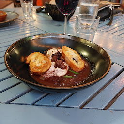 Photo n°30 de Kimm & Ridge. | Restaurant à Chablis ()