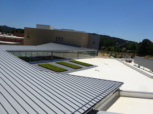 Roofing Contractor «Benton Roofing», reviews and photos, 2421 Spartanburg Hwy, East Flat Rock, NC 28726, USA