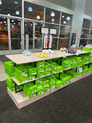 Shoe Store «Off Broadway Shoe Warehouse», reviews and photos, 21 Curtner Ave, San Jose, CA 95125, USA