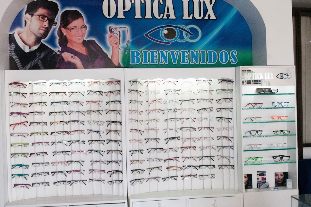 OPTICA LUX - Lentes - Monturas - Optometrías - Examen Visual