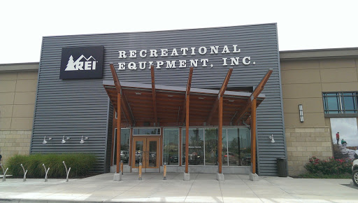 Camping Store «REI», reviews and photos, 6281 W 135th St, Overland Park, KS 66223, USA