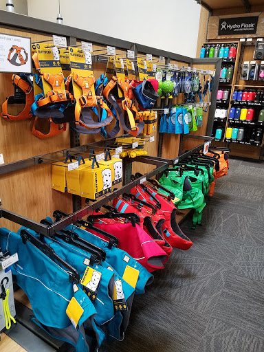 Camping Store «REI», reviews and photos, 8490 Castleton Corner Dr, Indianapolis, IN 46250, USA
