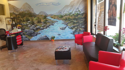 Beauty Salon «Valbona Beauty Salon», reviews and photos, 5138 N Elston Ave, Chicago, IL 60630, USA