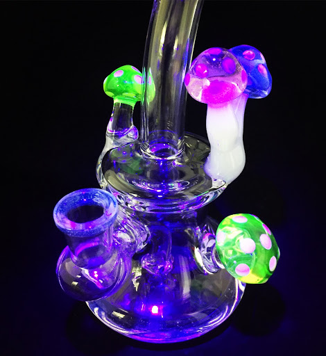 Glass Blower «ZZYZX Smoke Shop», reviews and photos, 2127 Pickwick Dr, Camarillo, CA 93010, USA